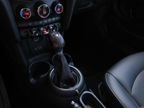 Used 2016 MINI Cooper 2-Door Hardtop FWD image 21