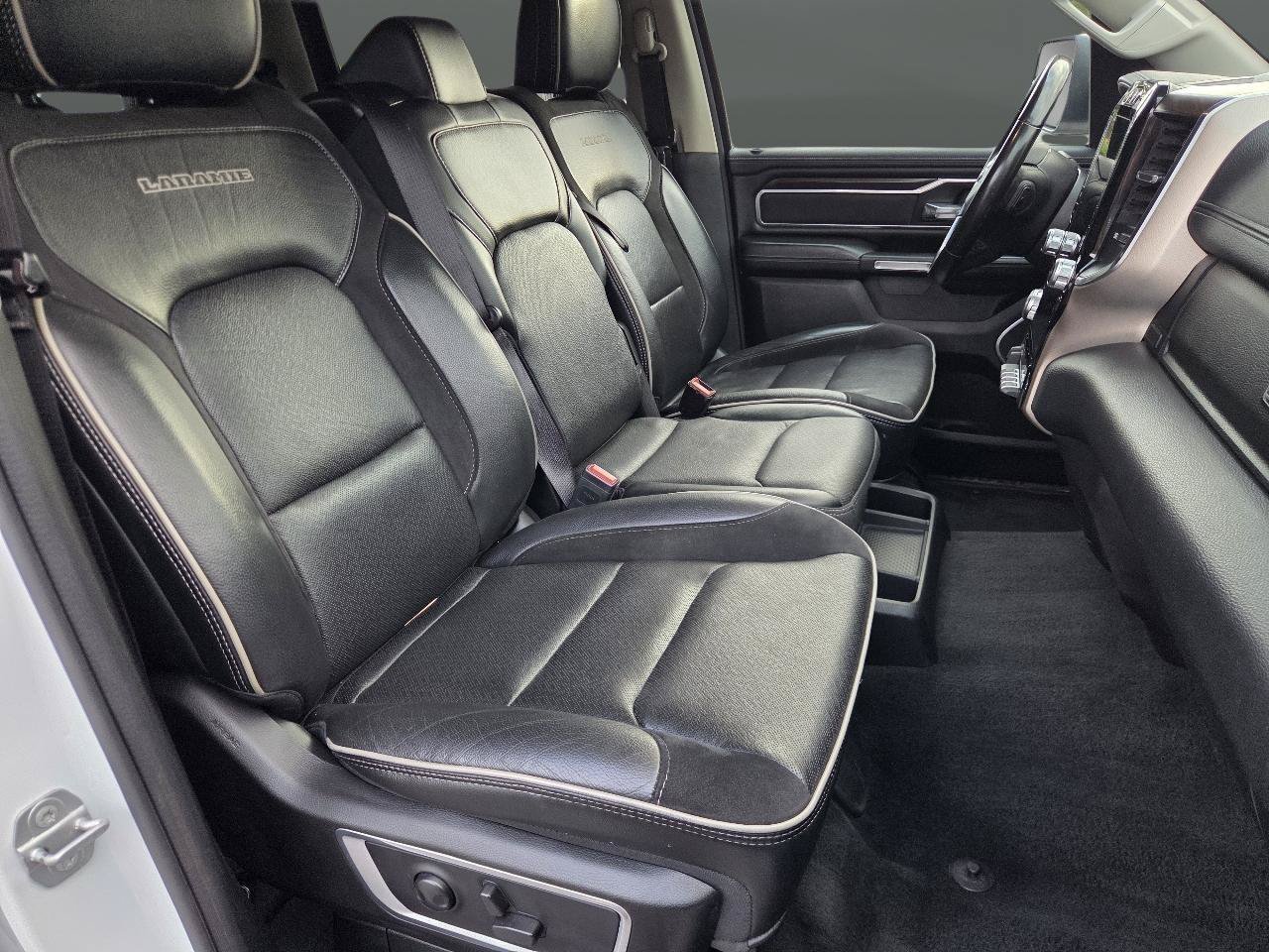 Used 2022 RAM 1500 Laramie AWD/4WD image 15