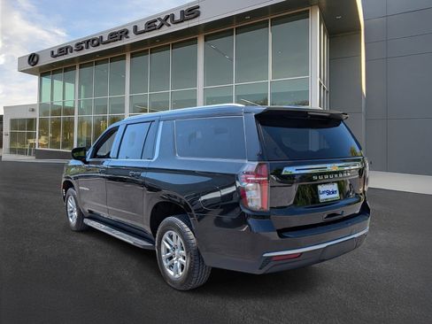 Used 2023 Chevrolet Suburban LT AWD/4WD image 5