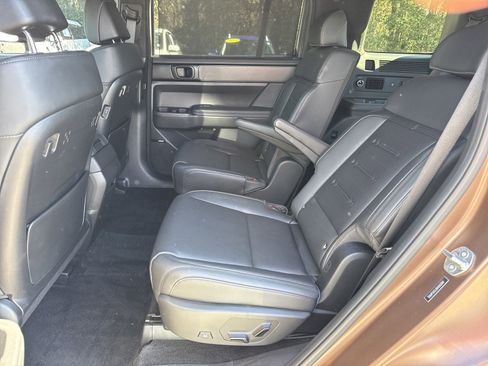 Used 2024 Hyundai Santa Fe Calligraphy image 14