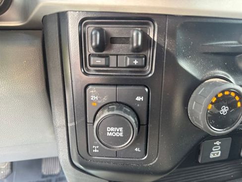 Used 2024 Ford F250 XLT image 29