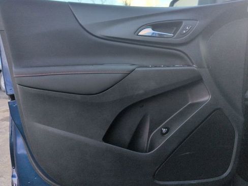 Used 2023 Chevrolet Equinox RS image 22