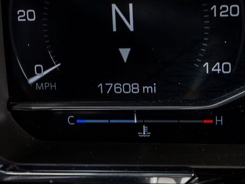 Used 2024 GMC Sierra 1500 Elevation image 21