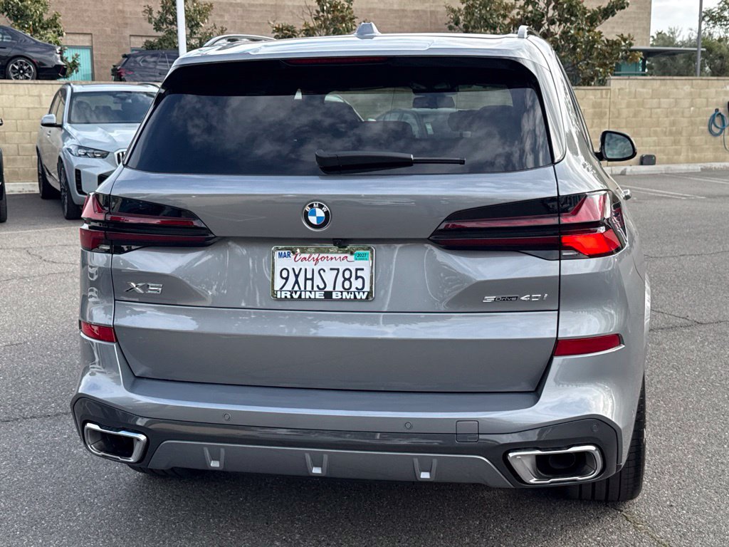 Used 2026 BMW X5 sDrive40i w/ M Sport Package RWD image 9