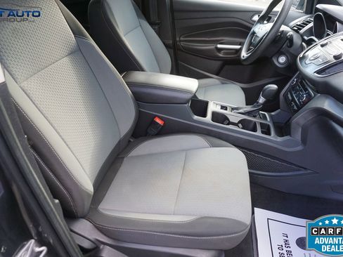 Used 2017 Ford Escape SE AWD/4WD image 23