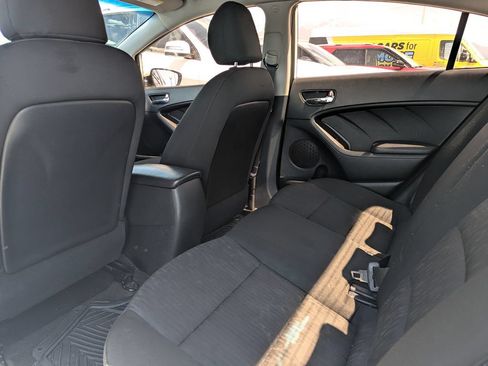 Used 2016 Kia Forte LX FWD image 28