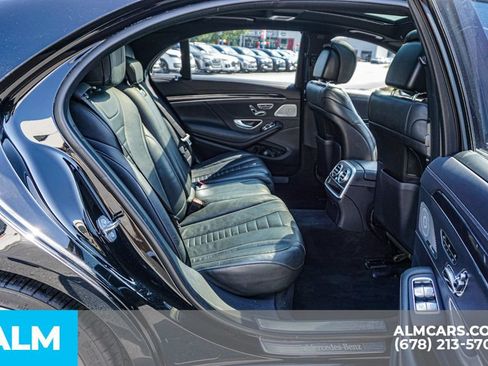 Used 2020 Mercedes-Benz S 560 Sedan w/ AMG Line Exterior image 21