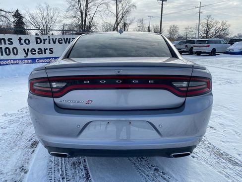 Used 2018 Dodge Charger GT image 3