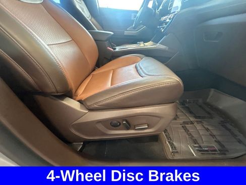 Used 2022 Ford Explorer King Ranch image 26