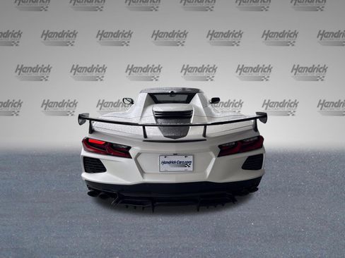 Used 2023 Chevrolet Corvette Stingray Premium Conv w/ Z51 Performance Package RWD image 8