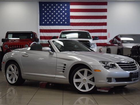 Used 2008 Chrysler Crossfire Limited image 2