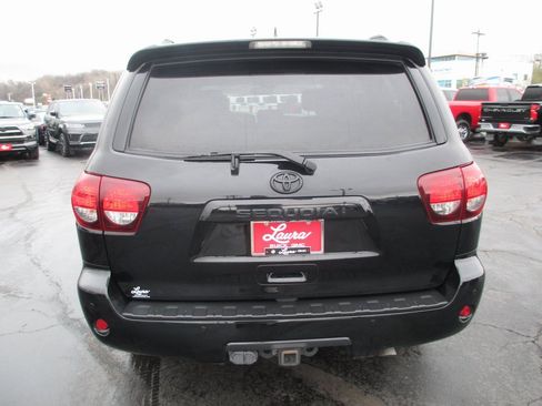 Used 2022 Toyota Sequoia SR5 w/ Premium Package image 6
