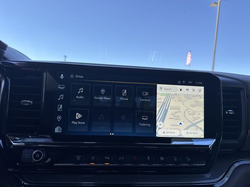 Used 2025 Chevrolet Silverado 2500 ZR2 w/ Technology Package image 22