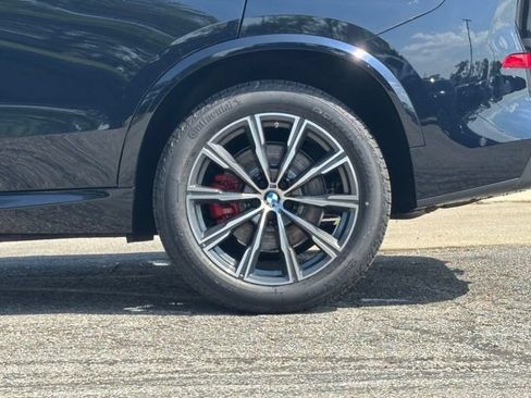 New 2026 BMW X5 xDrive40i w/ M Sport Package AWD/4WD image 3