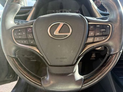 Used 2020 Lexus ES 350 w/ Accessory Package 2 image 11