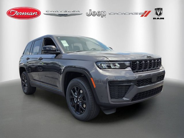 New 2026 Jeep Grand Cherokee Altitude RWD image 1