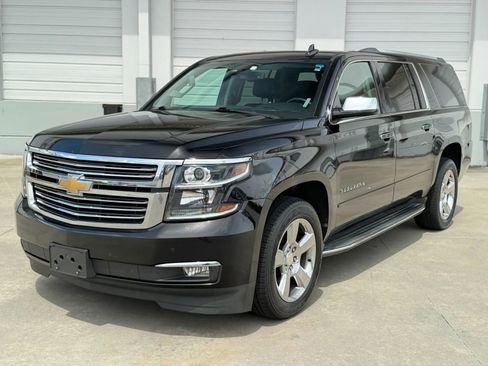 Used 2017 Chevrolet Suburban Premier AWD/4WD image 1