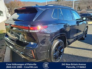 New 2026 Volkswagen Tiguan SE R-Line video 3