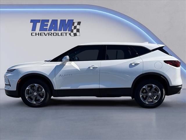 Certified 2023 Chevrolet Blazer LT FWD image 2