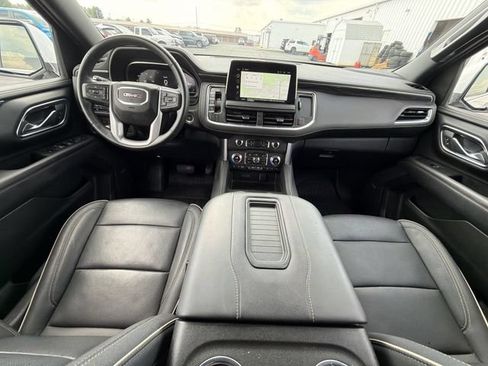 Certified 2023 GMC Yukon XL SLT w/ SLT Premium Package AWD/4WD image 21