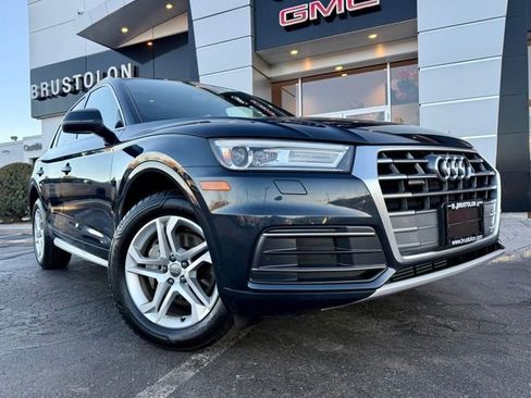 Used 2019 Audi Q5 2.0T Premium w/ Convenience Package image 3
