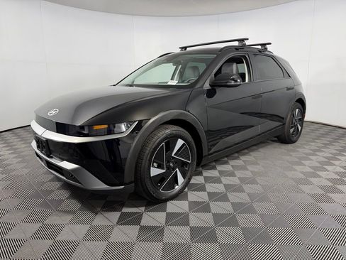 Used 2025 Hyundai Ioniq 5 SEL RWD image 3