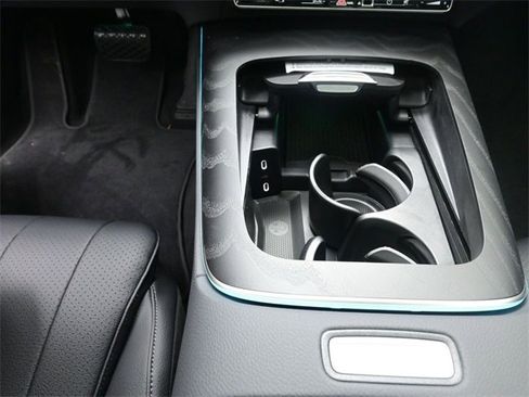 New 2026 Mercedes-Benz E 450 4MATIC Sedan image 13