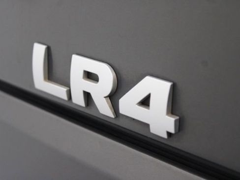 Used 2016 Land Rover LR4 HSE LUX AWD/4WD image 11