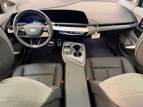 New 2026 Cadillac Optiq Sport 1 image 15