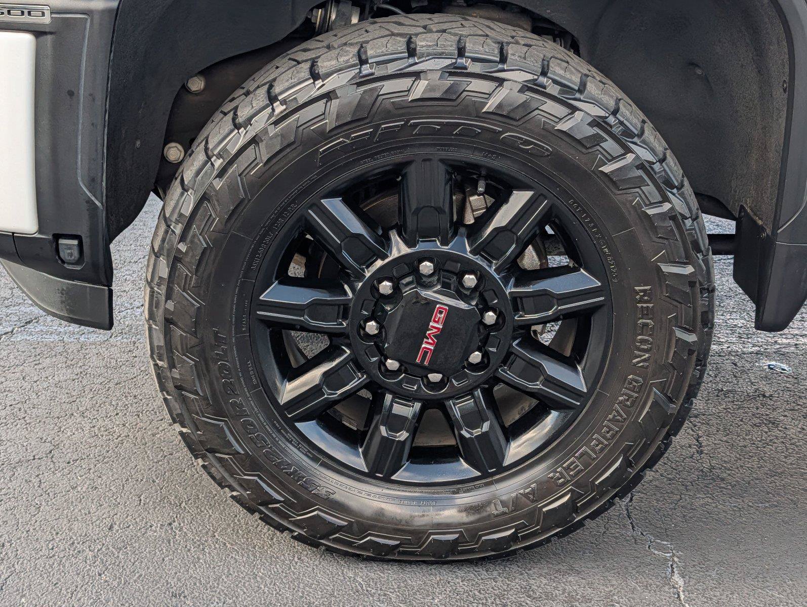 Certified 2024 GMC Sierra 2500 AT4 w/ AT4 Premium Plus Package AWD/4WD image 11