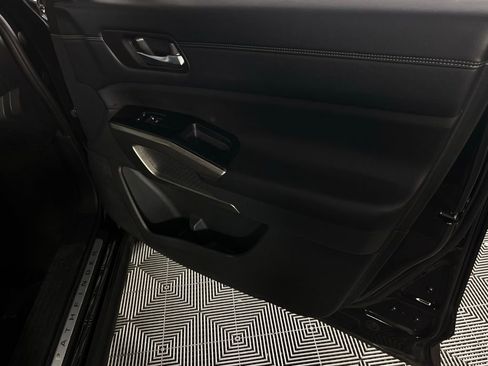 Used 2023 Nissan Pathfinder Platinum w/ Cargo Package image 34