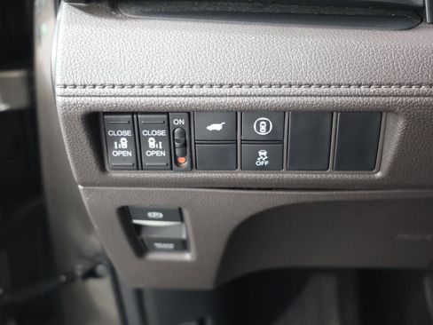 Used 2021 Honda Odyssey EX-L image 18