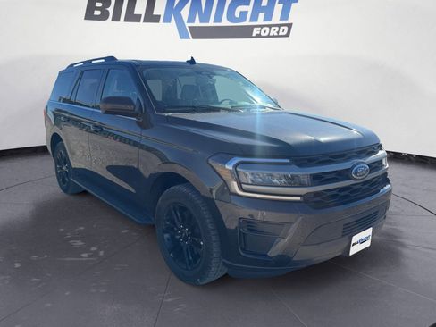 Used 2024 Ford Expedition XLT image 7