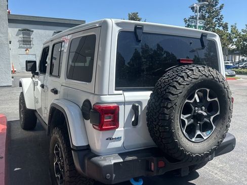 Used 2022 Jeep Wrangler Unlimited Rubicon 4xe w/ Steel Bumper Group AWD/4WD image 5