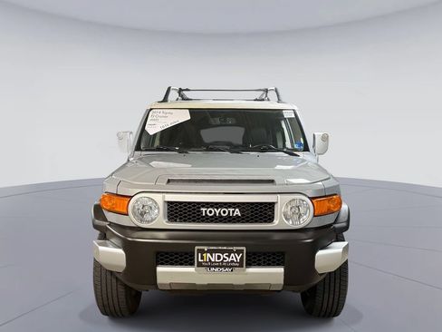 Used 2014 Toyota FJ Cruiser 4WD w/ Upgrade Package image 7