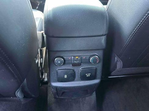 Used 2018 Ford Explorer Limited AWD/4WD image 13