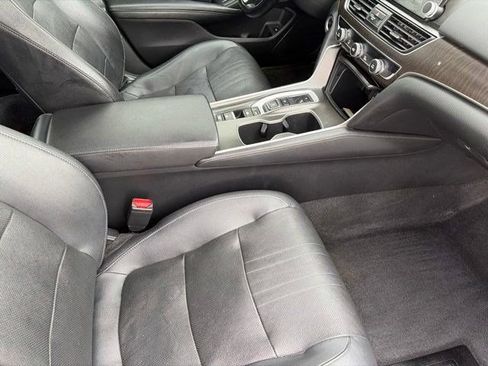 Used 2020 Honda Accord Touring image 36