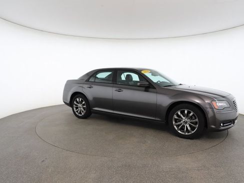 Used 2014 Chrysler 300 S image 25