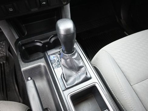 Used 2020 Toyota Tacoma SR w/ SR Convenience Package RWD image 29