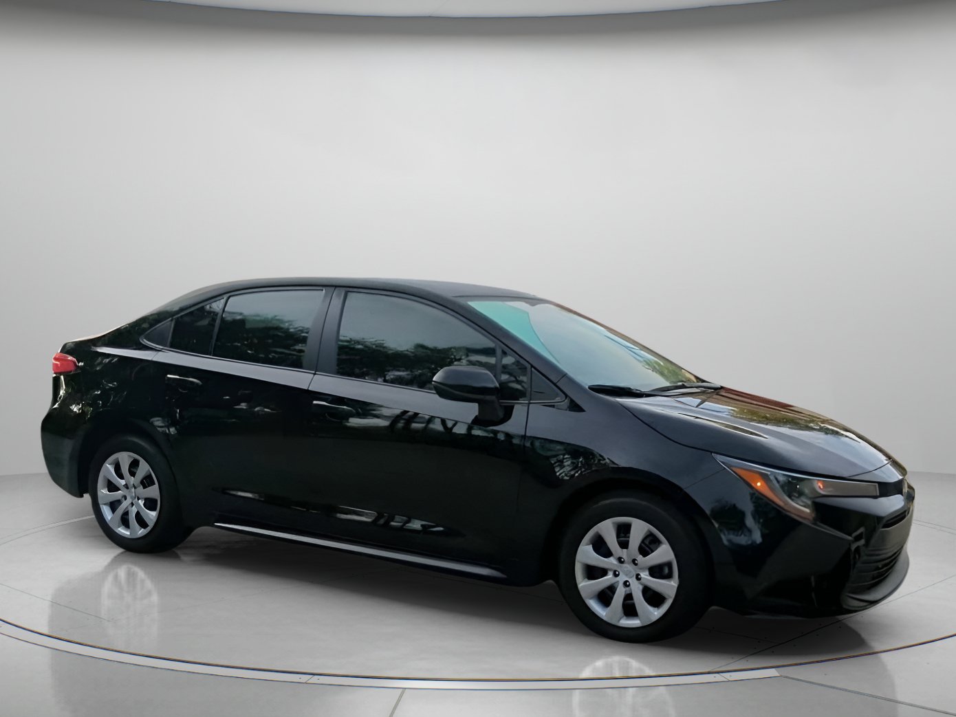 Used 2024 Toyota Corolla LE FWD image 35
