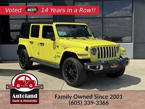 Used 2023 Jeep Wrangler Unlimited Sahara AWD/4WD image 1