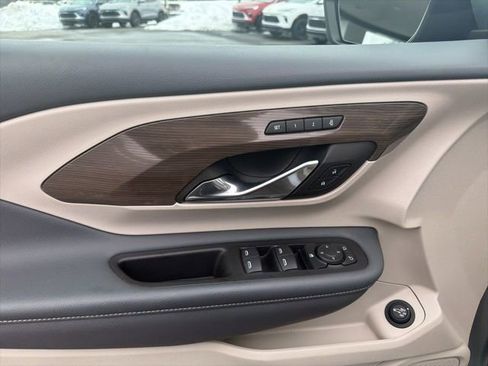 Used 2024 GMC Terrain Denali w/ Denali Premium Package image 27
