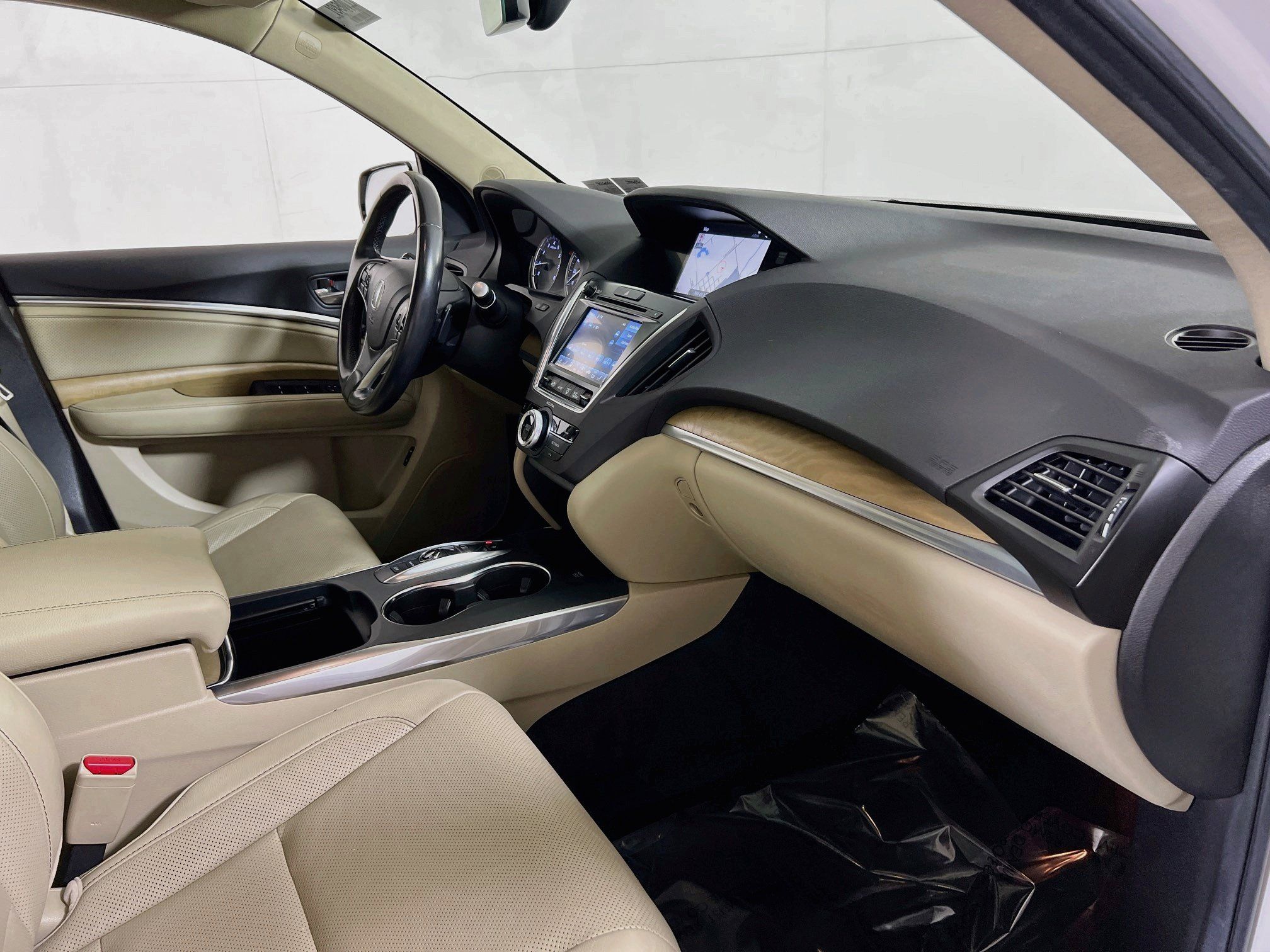 Used 2020 Acura MDX w/ Technology Package AWD/4WD image 31
