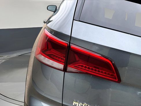 Used 2022 Volkswagen Taos SEL w/ Panoramic Sunroof Package AWD/4WD image 27