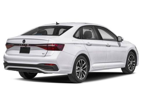 Used 2025 Volkswagen Jetta SE FWD image 5
