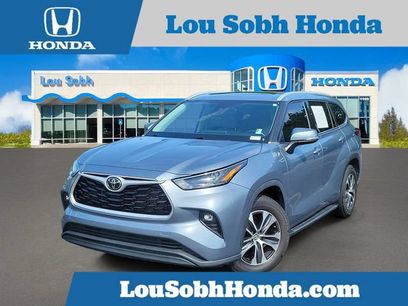 Used 2022 Toyota Highlander XLE