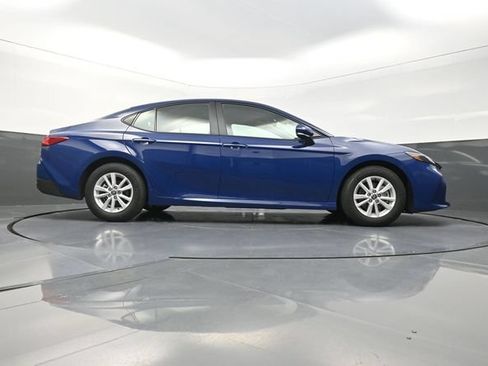 Used 2026 Toyota Camry LE w/ Convenience Package FWD image 38