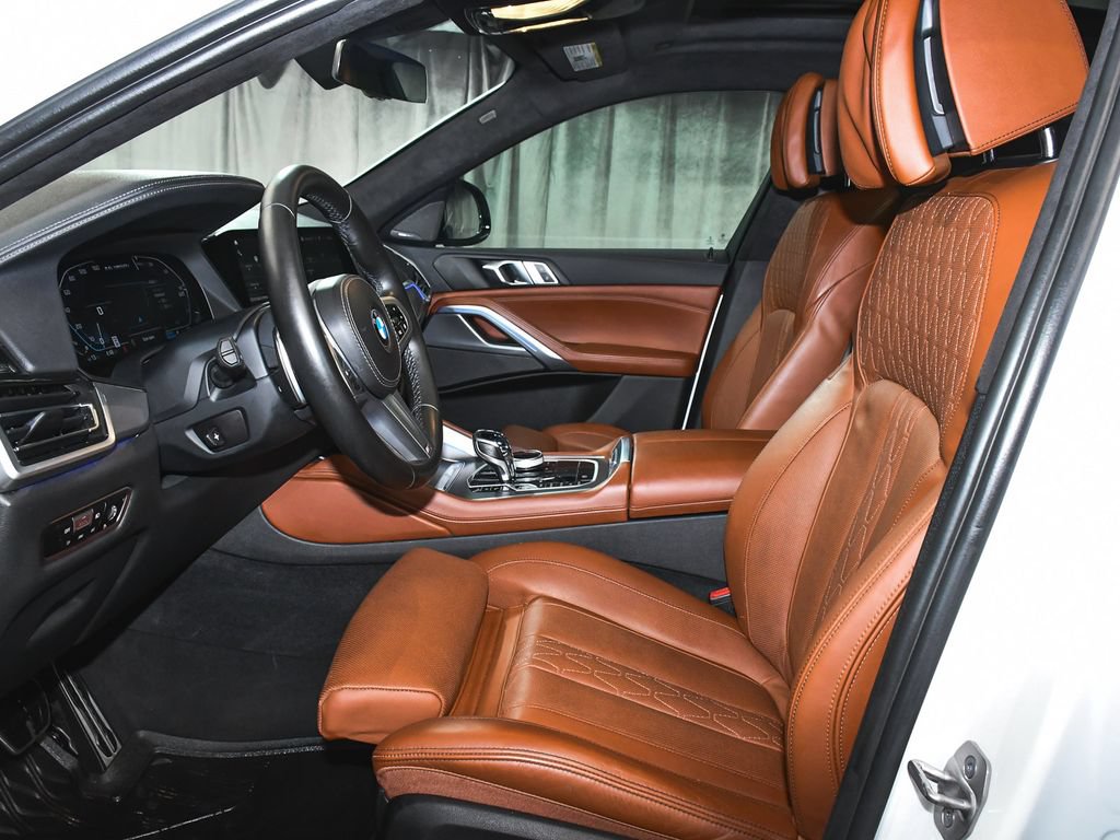 Used 2022 BMW X6 M50i w/ Executive Package AWD/4WD image 57