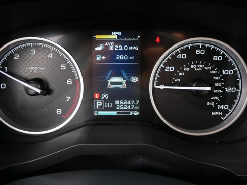 Used 2023 Subaru Forester Premium AWD/4WD image 21