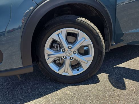 Certified 2025 Honda HR-V LX image 27